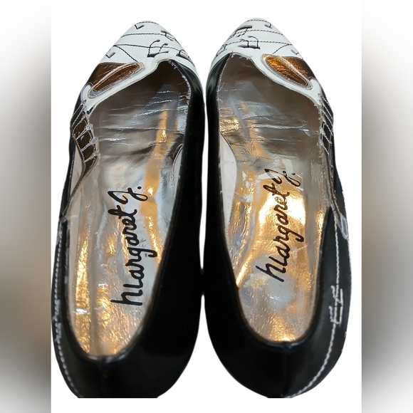 Margaret J Leather Kitten Heels 6.5 Music Notes Eclectic Art Deco Shoes Teacher - Picture 2 of 11